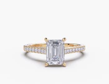 Ring_21_Emerald_Yellow_00000.jpg